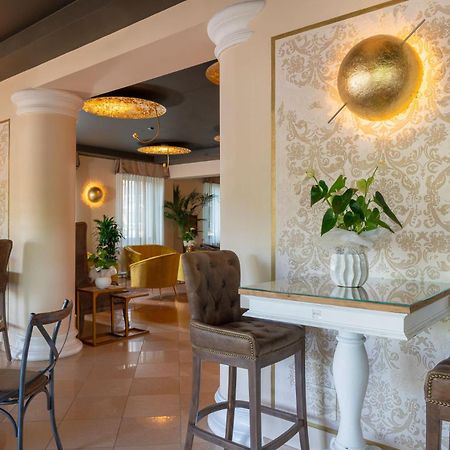 Hotel Mazzanti Морской Милан Экстерьер фото