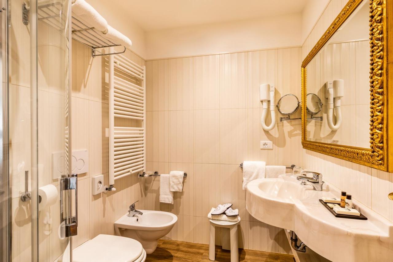 Hotel Mazzanti Морской Милан Экстерьер фото
