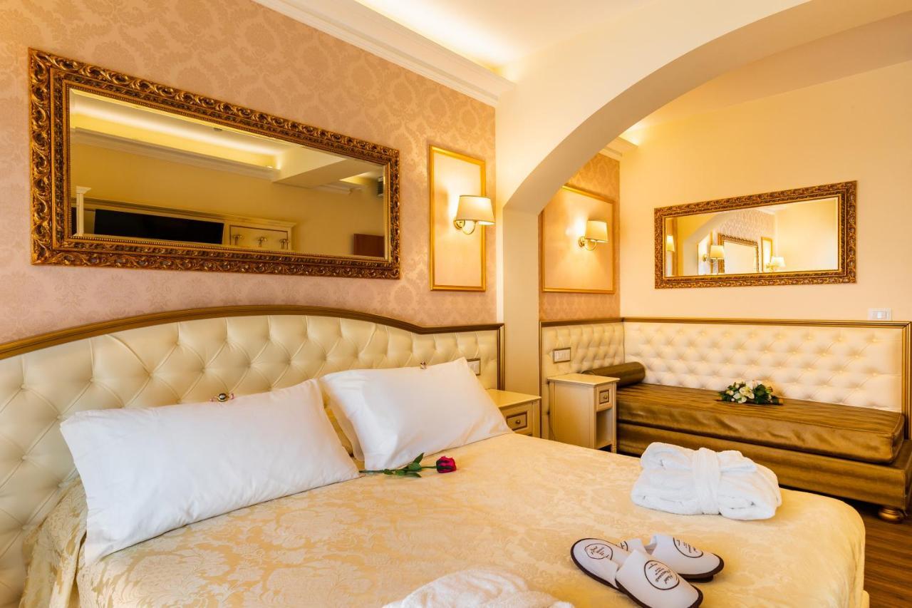 Hotel Mazzanti Морской Милан Экстерьер фото