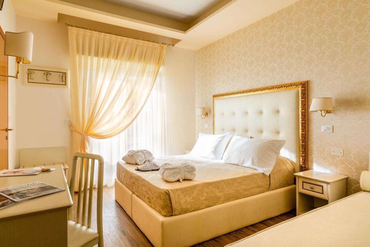 Hotel Mazzanti Морской Милан Экстерьер фото