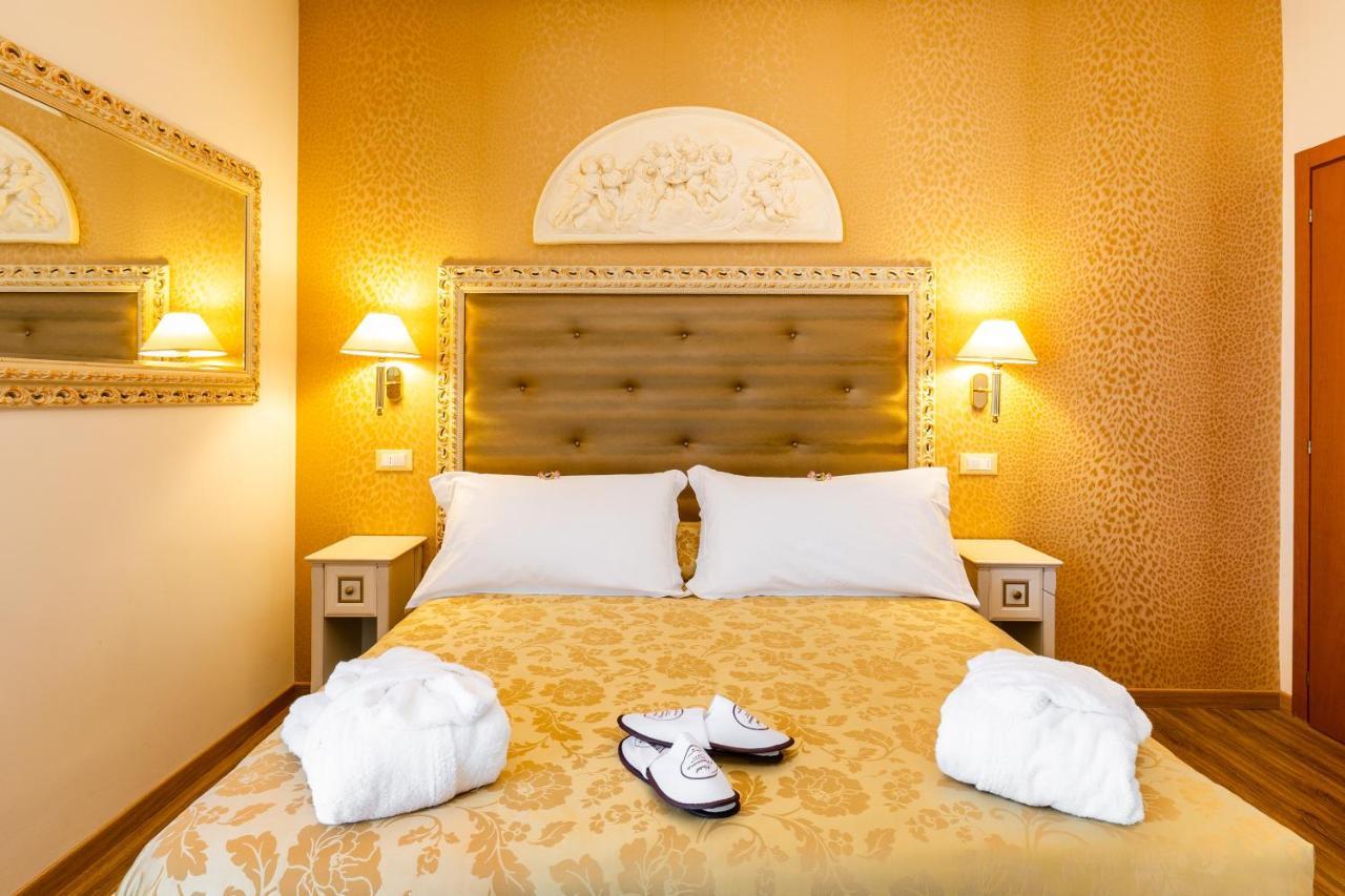 Hotel Mazzanti Морской Милан Экстерьер фото