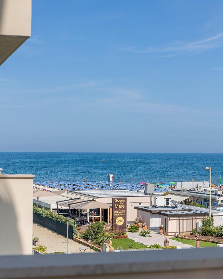 Hotel Mazzanti Морской Милан Экстерьер фото